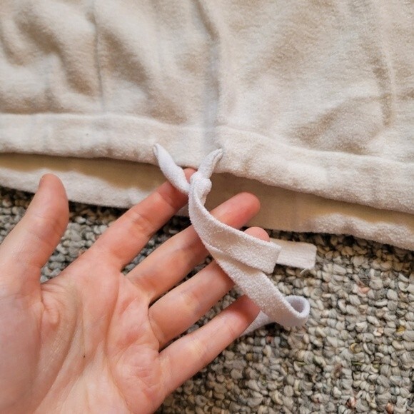 Barefoot Dreams CozyChic Ultra Lite White Drawstring Waist Knit Top Size Medium - Picture 3 of 7